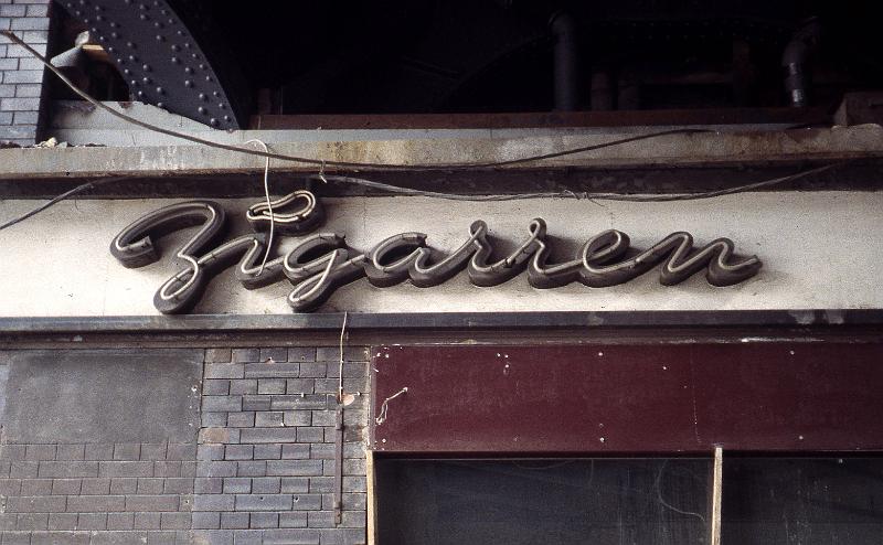 Berlin-Mitte, Bahnhof Friedrichstraße, 8.3.1997 (2).jpg